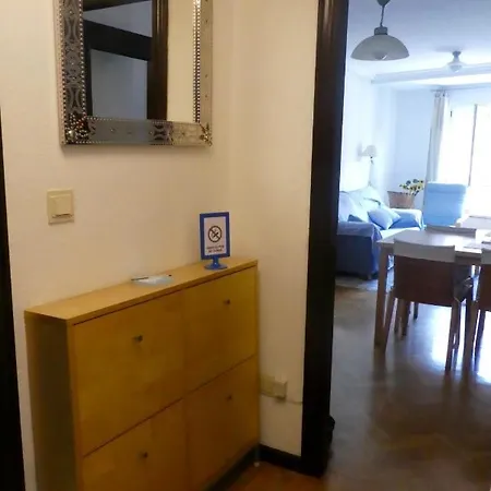 Carmen'S Apartment In Oviedo Apartament *