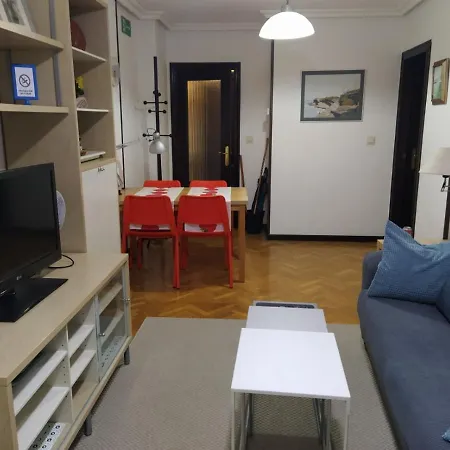 Apartament Carmen'S Apartment In Oviedo *
