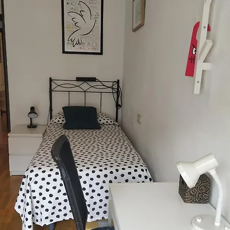 Apartament Carmen'S Apartment In Oviedo *